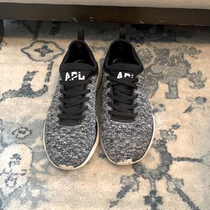 APL black and white shoes Size 7.5